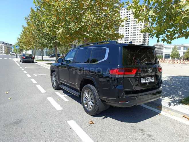Toyota Land Cruiser-3
