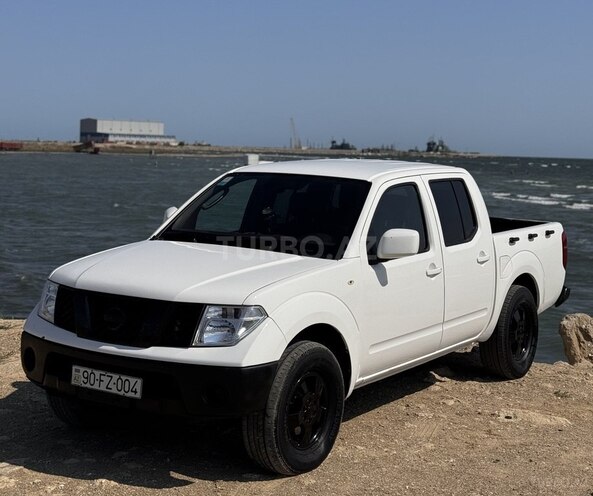 Nissan Navara 2011, 398,000 km - 3.5 l - Bakı