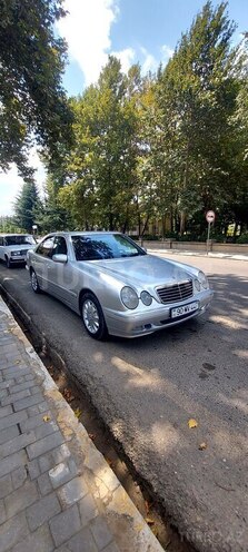 Mercedes E 220 d 1999, 315,000 km - 2.2 л - Masallı