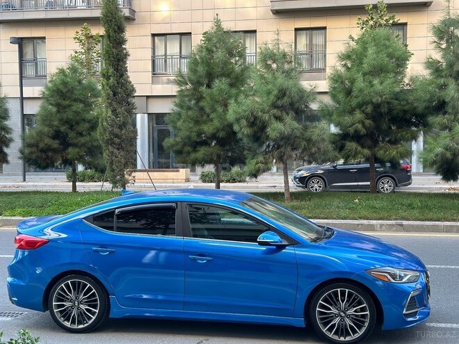 Hyundai Elantra 2016, 218,871 km - 1.6 л - Bakı