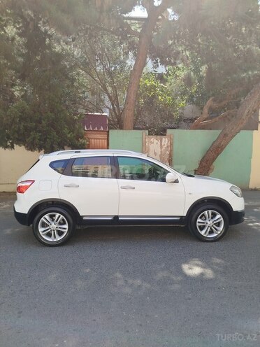 Nissan Qashqai 2013, 329,945 km - 2.0 l - Bakı