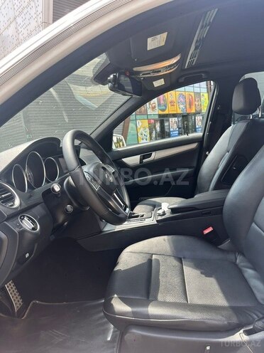 Mercedes C 250-10
