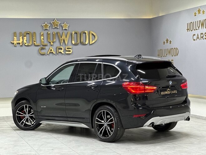BMW X1-8