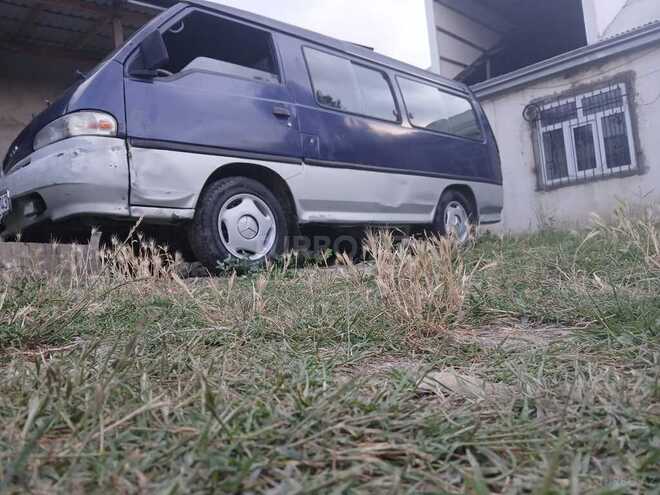 Hyundai H 100 1997, 560,000 km - 2.5 l - Quba