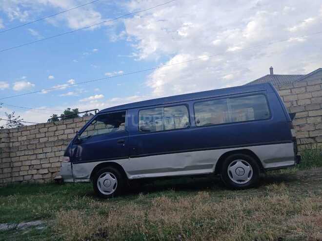 Hyundai H 100 1997, 560,000 km - 2.5 l - Quba