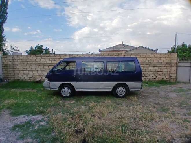 Hyundai H 100 1997, 560,000 km - 2.5 l - Quba