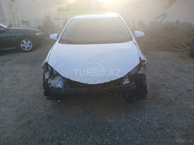 Toyota Corolla 2014, 220,000 km - 1.8 l - Bakı