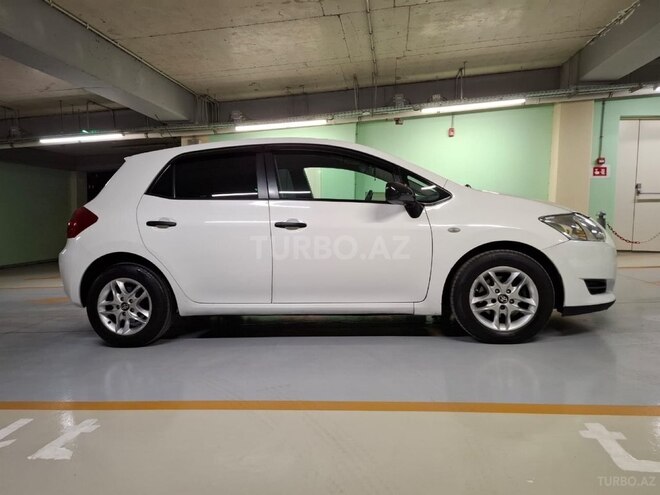 Toyota Auris 2007, 228,400 km - 1.4 l - Bakı