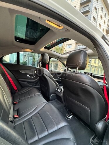 Mercedes C 300-10