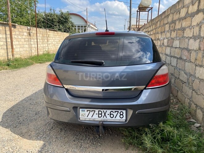 Opel Astra 2006, 318,000 km - 1.4 l - Tovuz