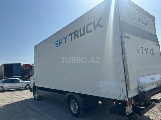Mercedes Atego 818-3