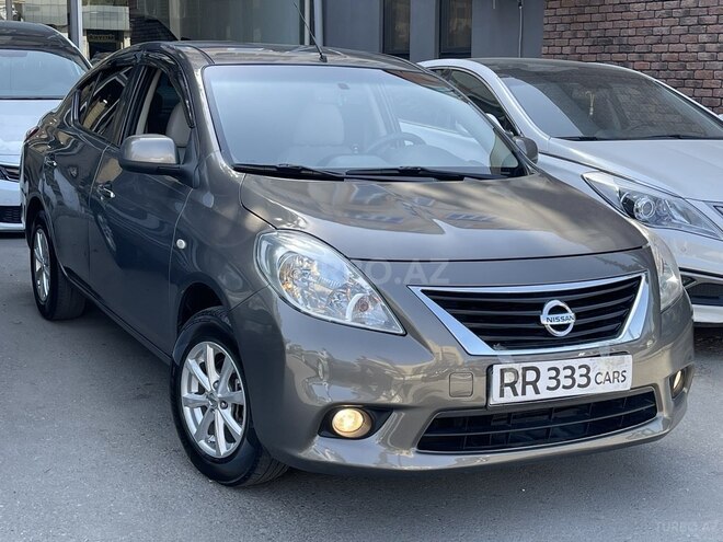 Nissan Sunny-13