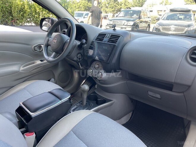 Nissan Sunny-7