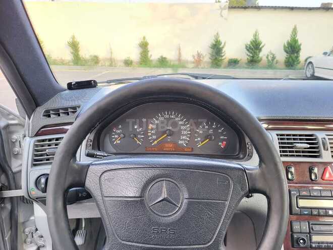 Mercedes E 280 1998, 450,000 km - 2.8 l - Bakı