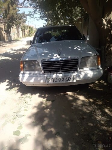 Mercedes E 200 d 1994, 415,000 km - 2.0 l - Bakı