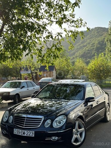 Mercedes E 240 2002, 298,000 km - 2.6 l - Qəbələ