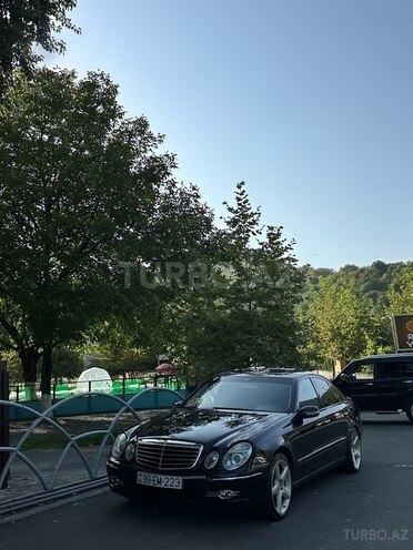 Mercedes E 240 2002, 298,000 km - 2.6 l - Qəbələ