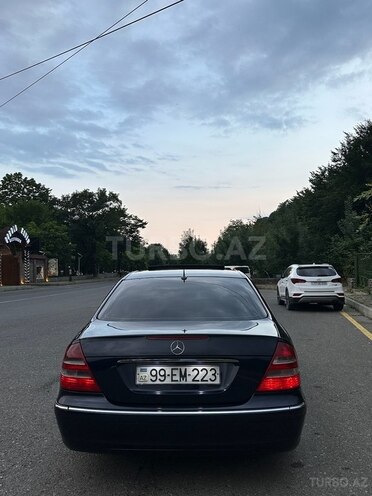 Mercedes E 240 2002, 298,000 km - 2.6 l - Qəbələ