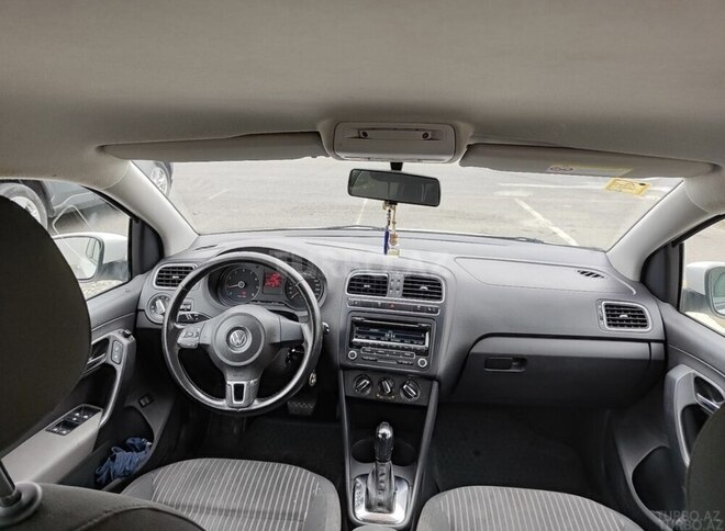 Volkswagen Polo 2012, 95,000 km - 1.6 л - Bakı