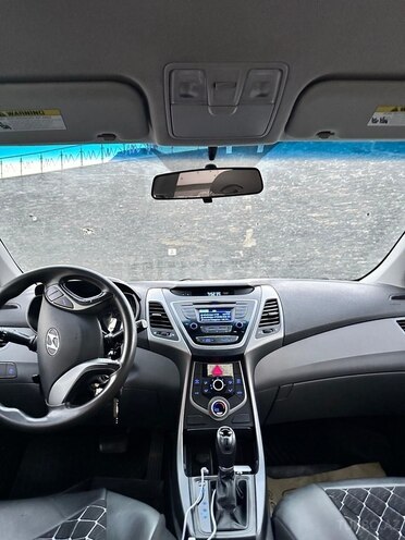 Hyundai Elantra 2015, 189,581 km - 1.8 l - Bakı
