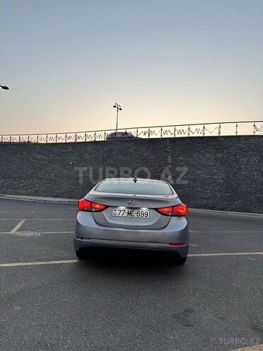 Hyundai Elantra 2015, 189,581 km - 1.8 l - Bakı