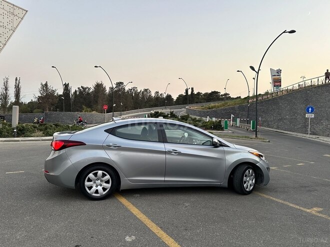Hyundai Elantra 2015, 189,581 km - 1.8 l - Bakı