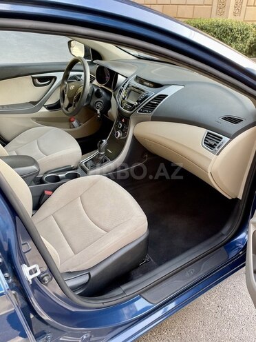 Hyundai Elantra 2015, 107,000 km - 1.8 l - Bakı