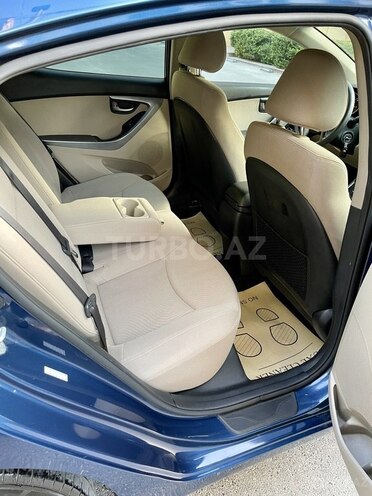 Hyundai Elantra 2015, 107,000 km - 1.8 l - Bakı