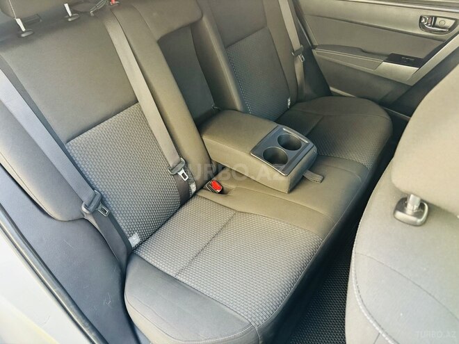 Toyota Corolla 2014, 139,000 km - 1.6 л - Bakı