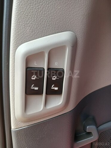 Toyota Land Cruiser Prado 2013, 220,000 km - 3.0 л - Bakı
