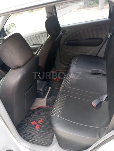 Mitsubishi Airtrek 2002, 450,000 km - 2.0 л - Sumqayıt