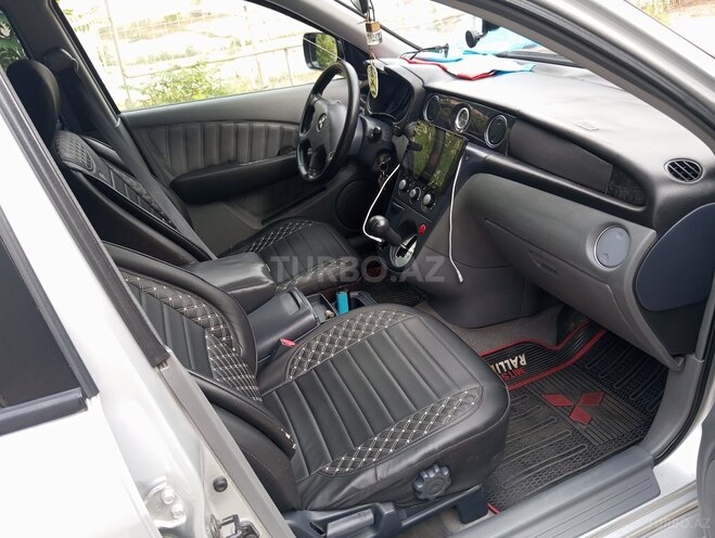 Mitsubishi Airtrek 2002, 450,000 km - 2.0 л - Sumqayıt