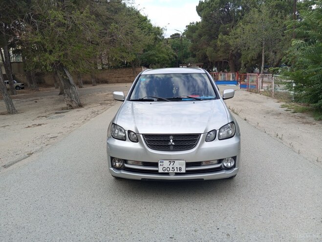 Mitsubishi Airtrek 2002, 450,000 km - 2.0 л - Sumqayıt