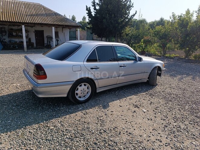 Mercedes C 230 1997, 413,692 km - 2.3 l - Zərdab