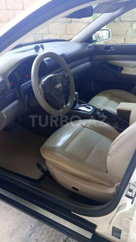 Audi A4 2000, 350,000 km - 1.8 l - Şirvan