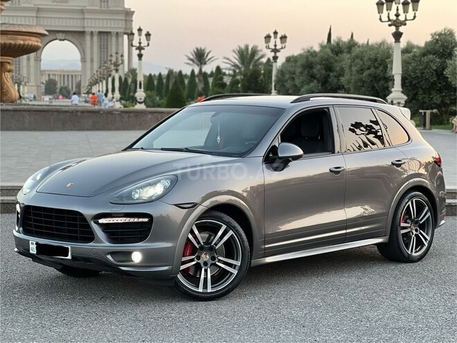 Porsche Cayenne GTS 2013, 170,000 km - 4.8 l - Gəncə