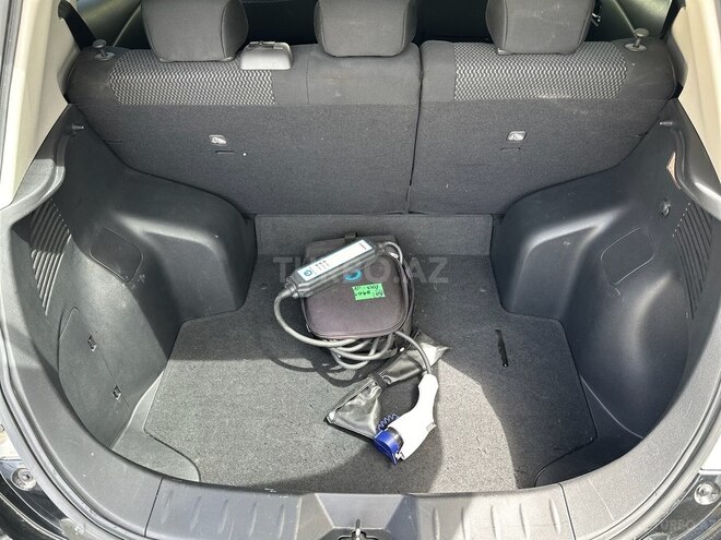 Nissan Leaf 2015, 62,000 km - 0.0 l - Bakı