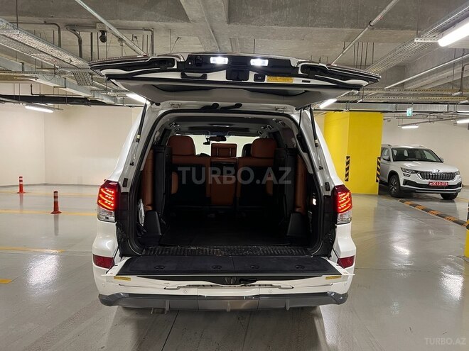 Lexus LX 570-5