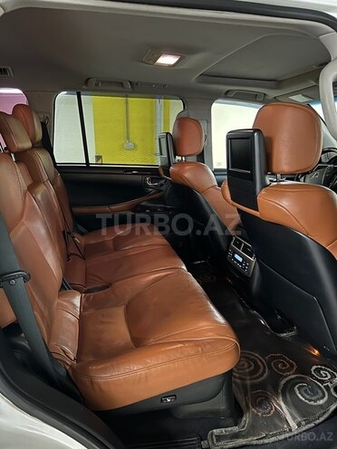 Lexus LX 570-10