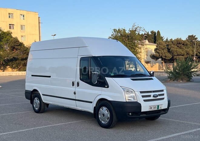 Ford Transit-1