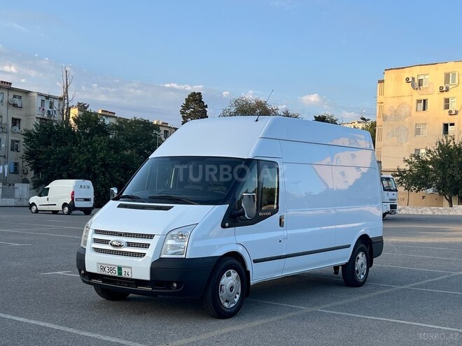 Ford Transit-2