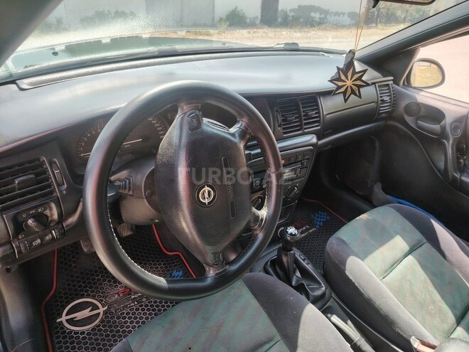 Opel Vectra 1996, 350,000 km - 2.0 l - Sabirabad