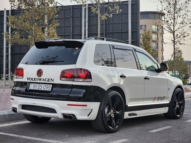 Volkswagen Touareg-2