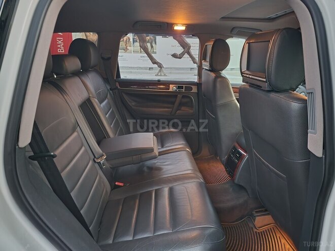 Volkswagen Touareg-6