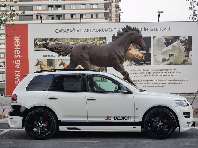 Volkswagen Touareg-11