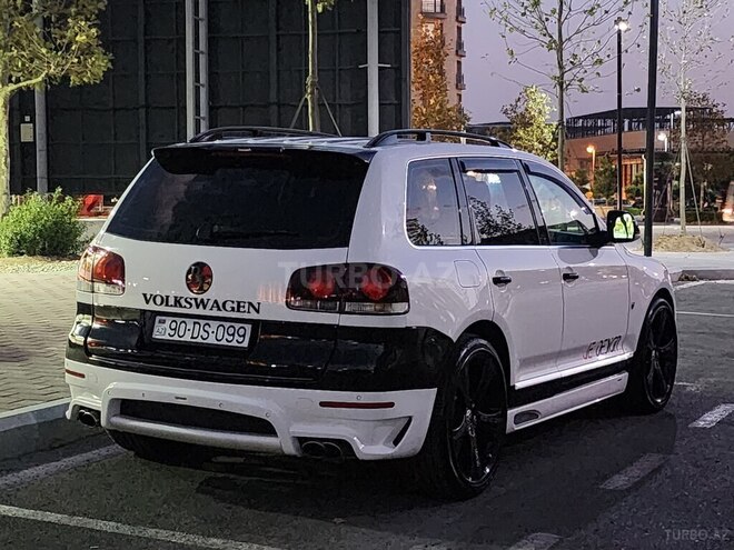 Volkswagen Touareg-13