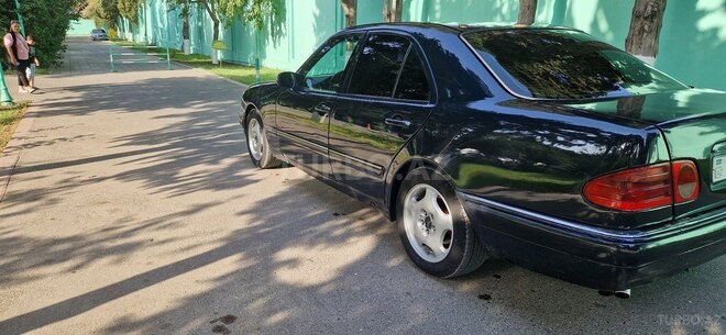 Mercedes E 290 1997, 420,000 km - 2.9 l - Bakı