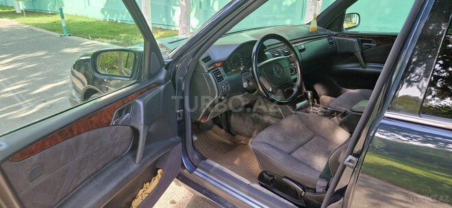 Mercedes E 290 1997, 420,000 km - 2.9 l - Bakı