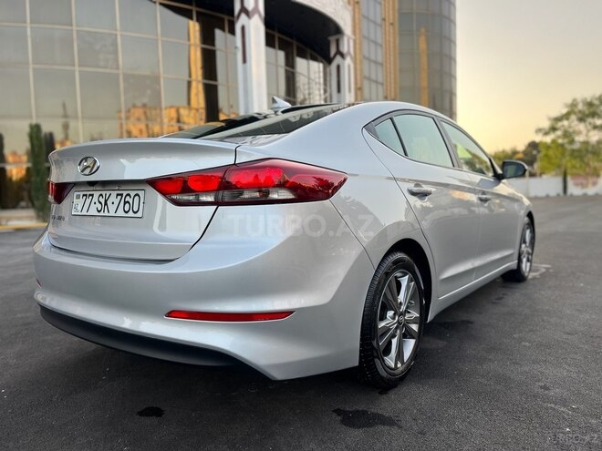 Hyundai Elantra 2017, 90,000 km - 2.0 l - Bakı