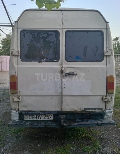 Mercedes 208 D 1993, 200,000 km - 2.3 л - Bərdə
